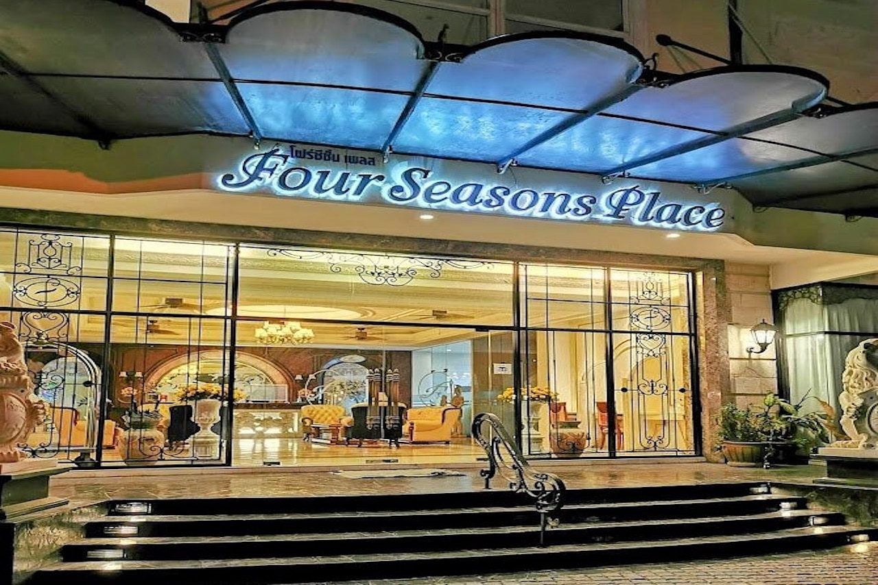 Four Seasons Place Pattaya