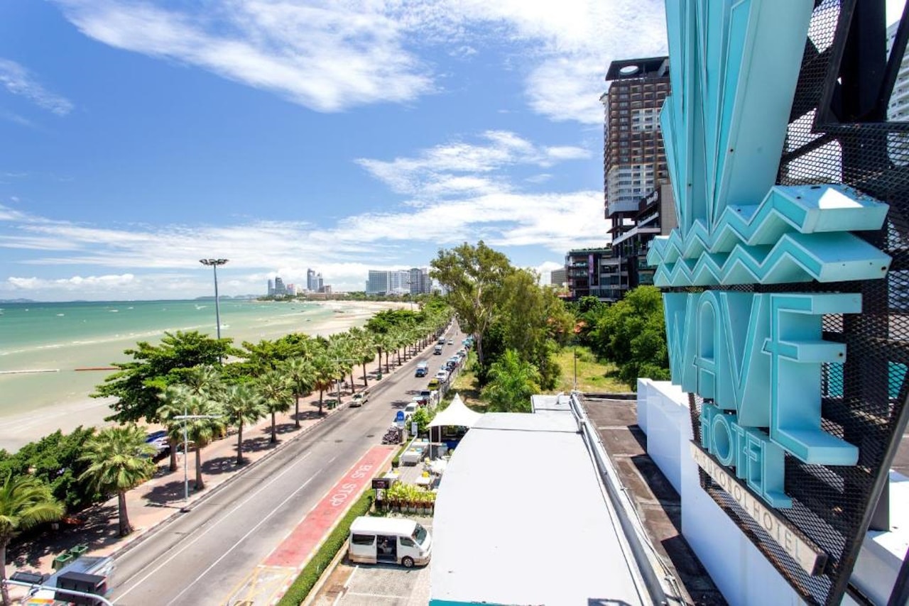 Wave Hotel Pattaya